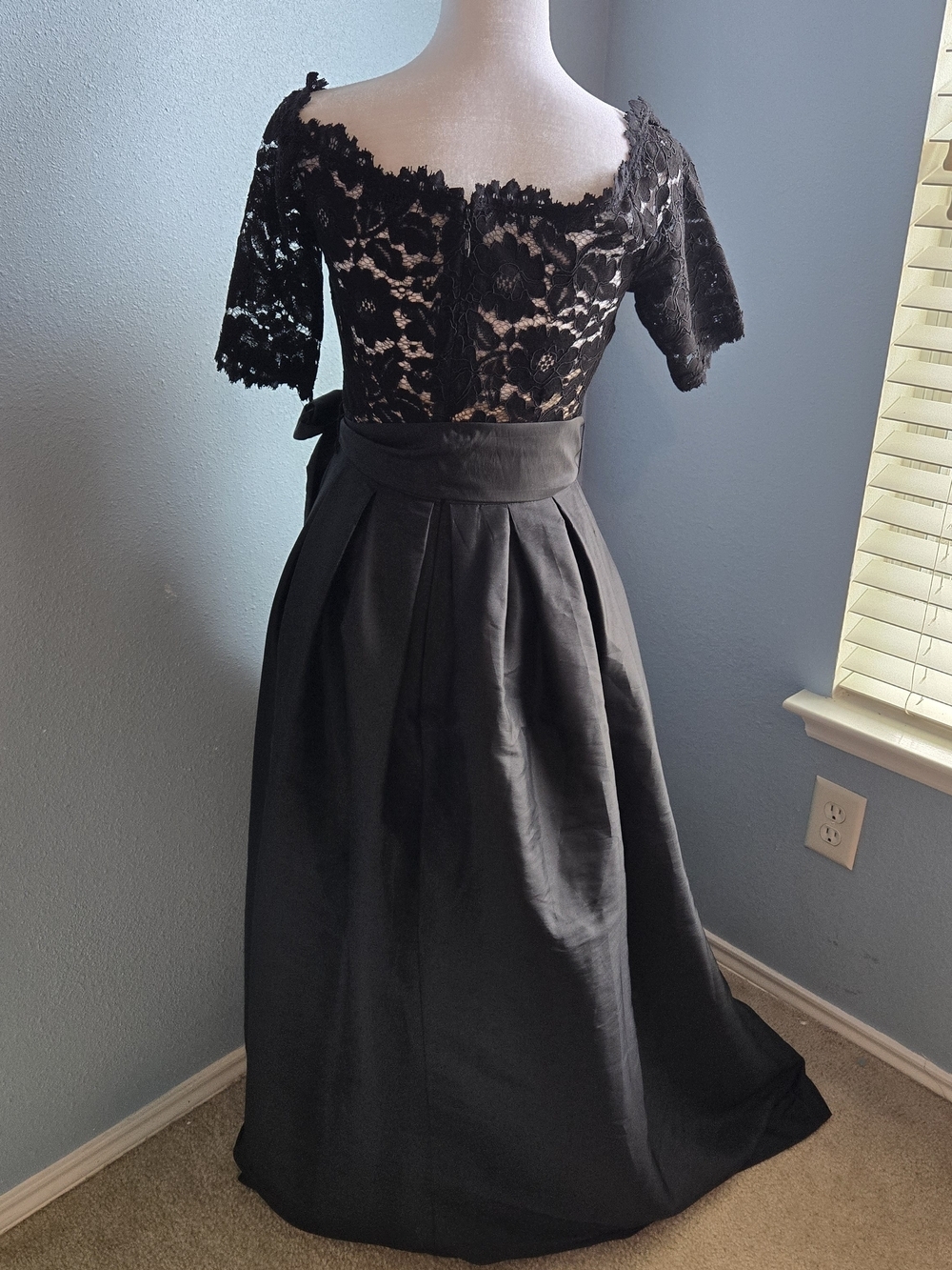 Vince Camuto Black Off The Shoulder Lace & Satin Evening Gown - Picture 3 of 4